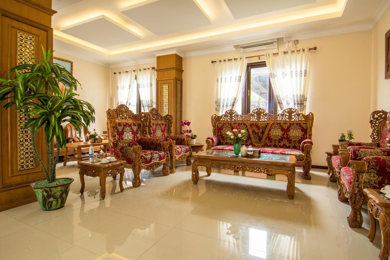 The Hotel Emperor-Inle Nyaung Shwe Exterior foto