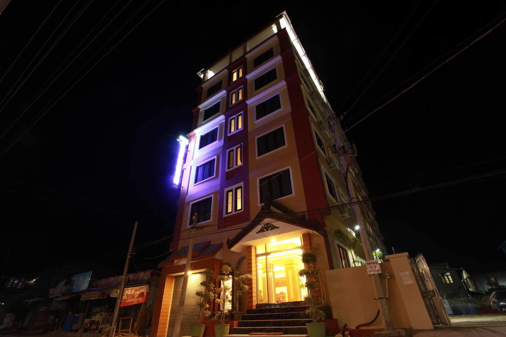 The Hotel Emperor-Inle Nyaung Shwe Exterior foto